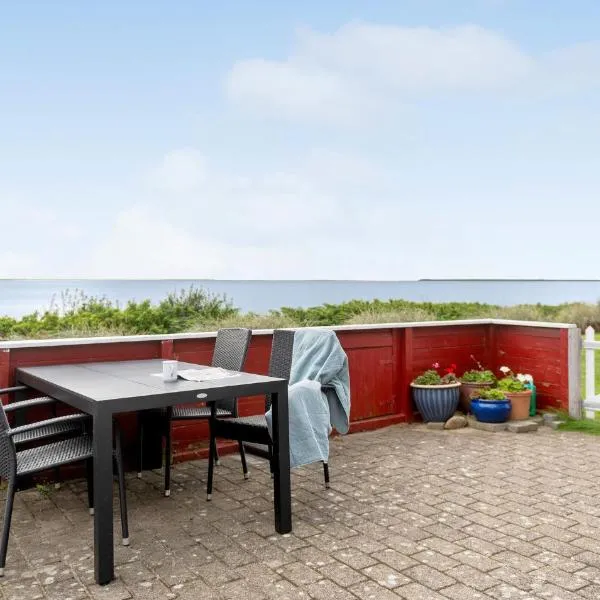 2 Bedroom Cozy Home In Esbjerg V, hotelli Esbjergissä