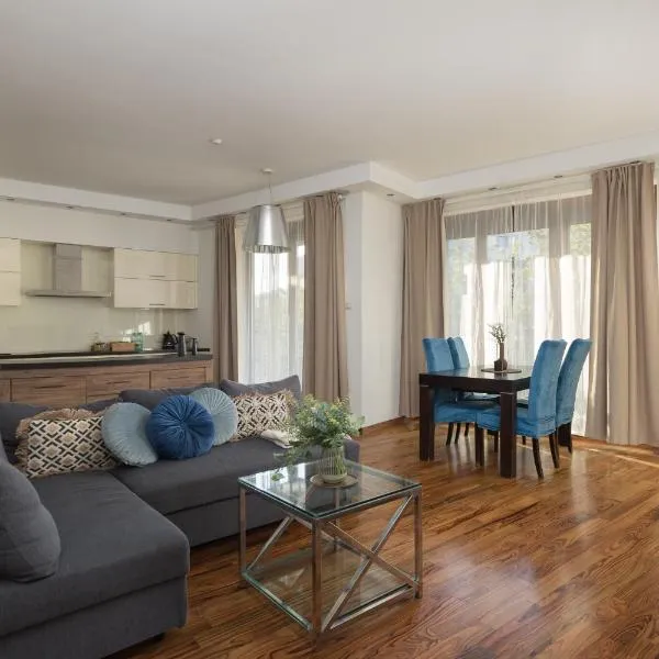 Royal Wilanów 2-bedroom Apartment, khách sạn ở Warsaw