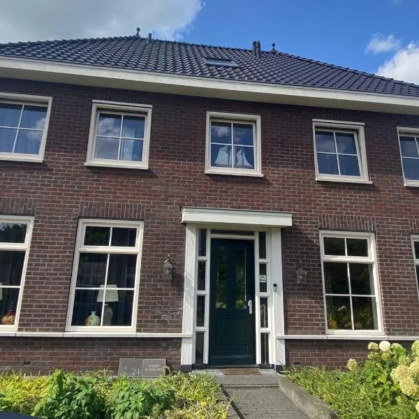 B&B nancy in holland met eigen badkamer , independent bathroom, hotel v destinaci Aalten