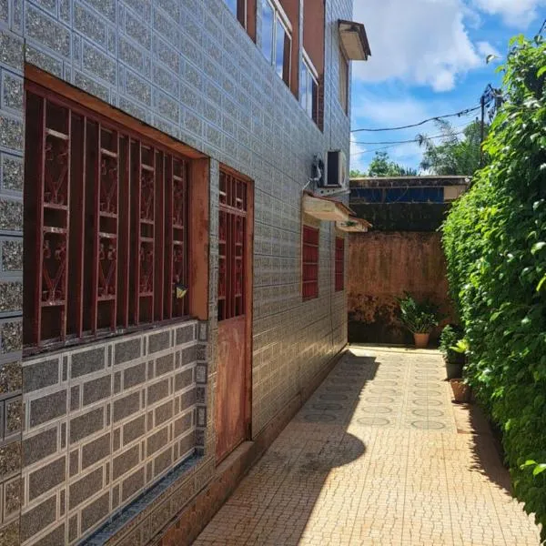 Casa Zauad low cost family house, hotel v Bissau