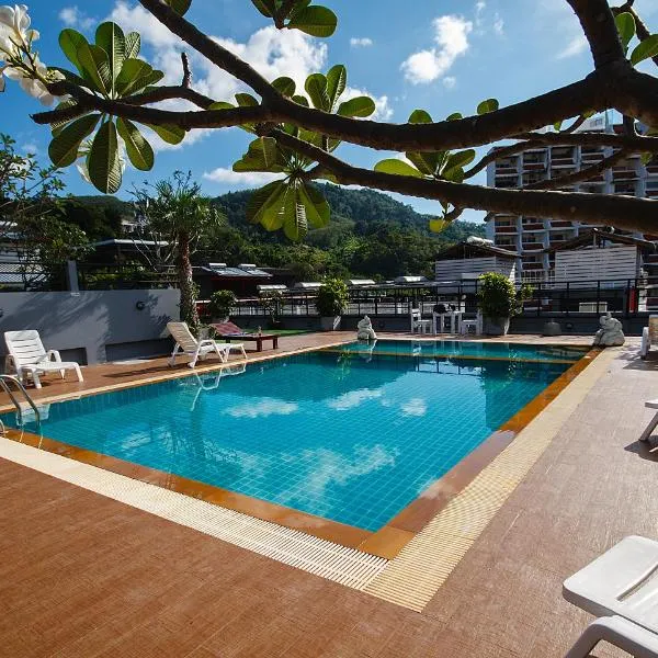 Platinum Hotel and Apartments, hotel di Pantai Patong