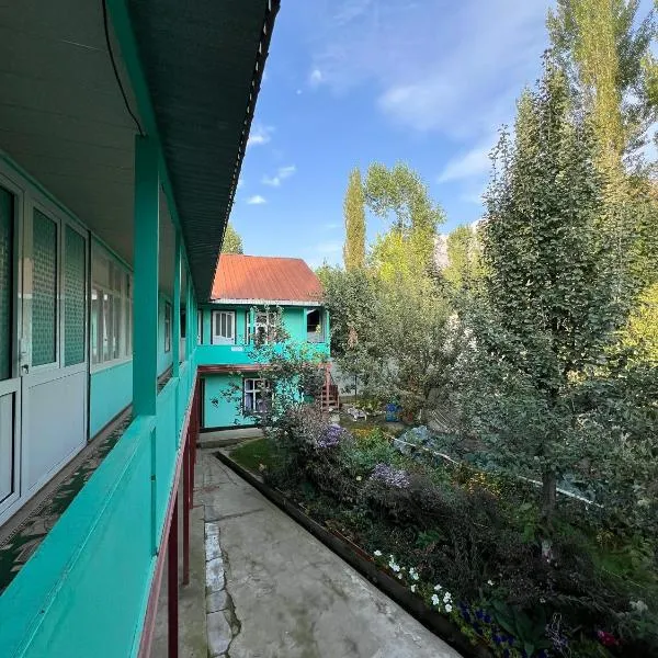 Happy Family Guest House, khách sạn ở Arslanbob