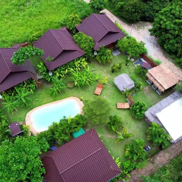 Samui Blue Bird, hotel in Mae Nam
