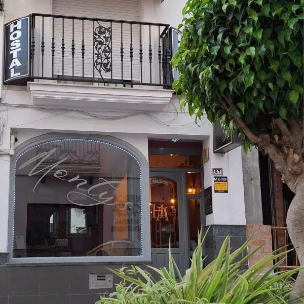 Hostal Montys, hotel v destinaci Nerja