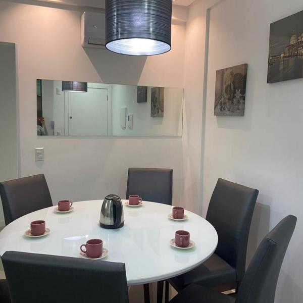 Lindo apartamento no centro Bombinhas 2 quartos - Foto 4
