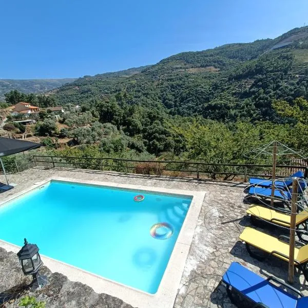 Quinta do Castelo - Pool and Fast Wifi, hotel a Frende