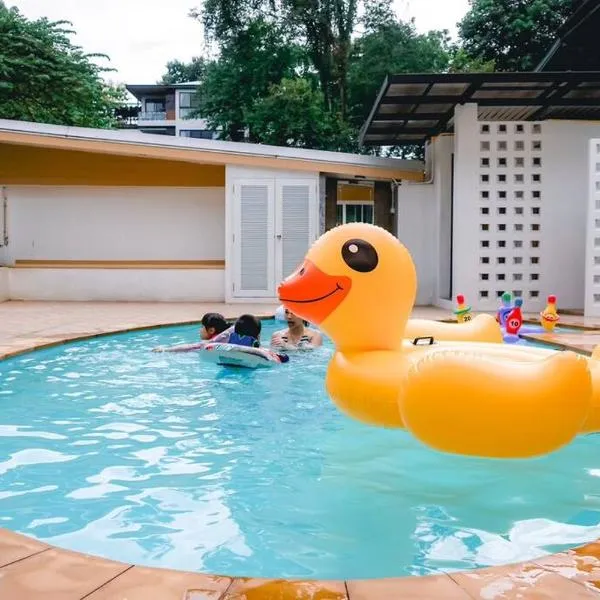 118 Pool Villa in town near CMU & Nimman, hotel v destinaci Chiang Mai