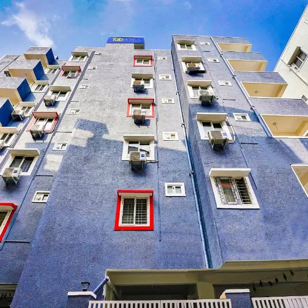 FabExpress Grand Aarvi Prime - Nr GSM Mall, Madeenaguda, hotel v destinaci Lingampalli