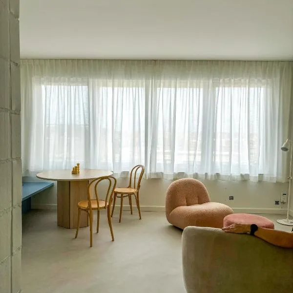 Studio Bassin - A Perfect Hideaway in Wenduine, hotelli kohteessa Molenwijk