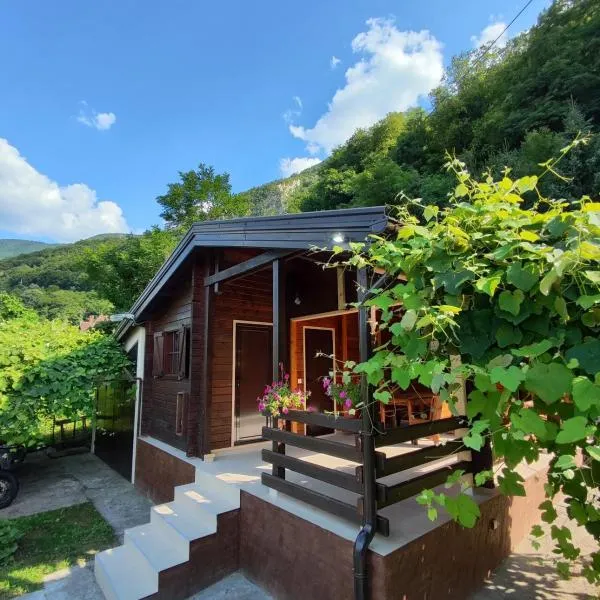 Šumski Miro, hotel en Perućac
