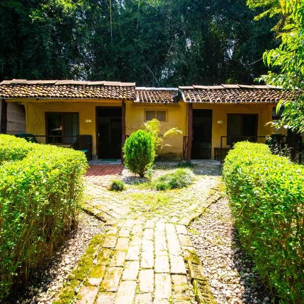 Wild Planet Eco Retreat, hotel in Bhurkīā