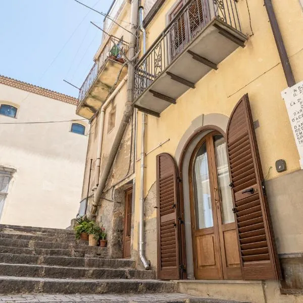 La Casa del Sarto, hotel v destinaci Sperlinga