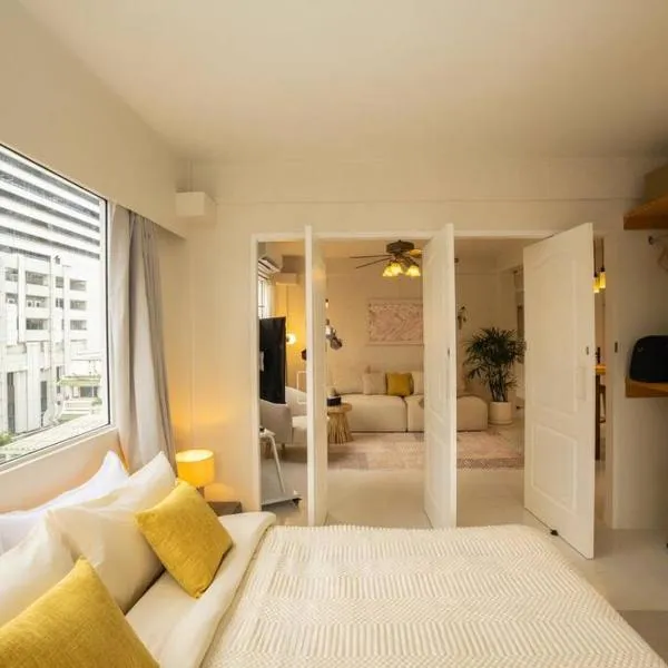 Cozy 2-bedroom apartment in Silom city center - 6A, hotel in Bang Rak