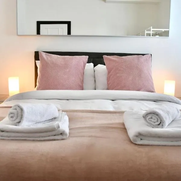 The Copperfield Apartment - Broadstairs Central - By Goldex Coastal Breaks, hotel in Broadstairs