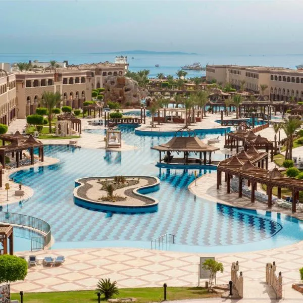 Sunrise Mamlouk Palace Resort、Sahl Hasheeshのホテル