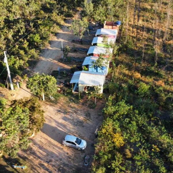 Pousada Sitio do Terrão a 500 metros da BR 040 e a 10 minutos da Prainha - Foto 2