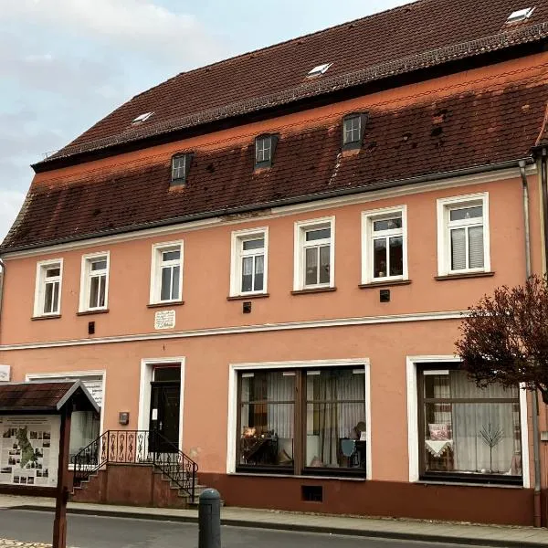 Ferienwohnung am Markt Barby - vornehmlich Monteure, hotel in Barby