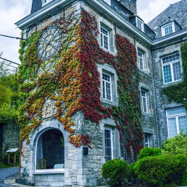 Chapitre V le Gîte, hotel in Nismes