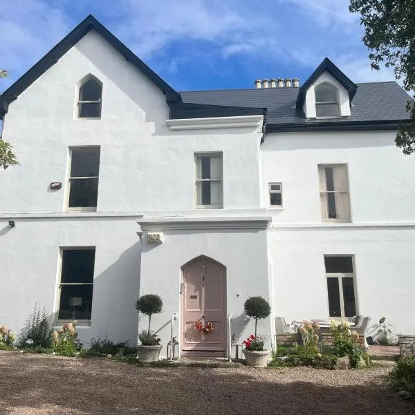 Lynwood house, hotel v destinaci Cobh