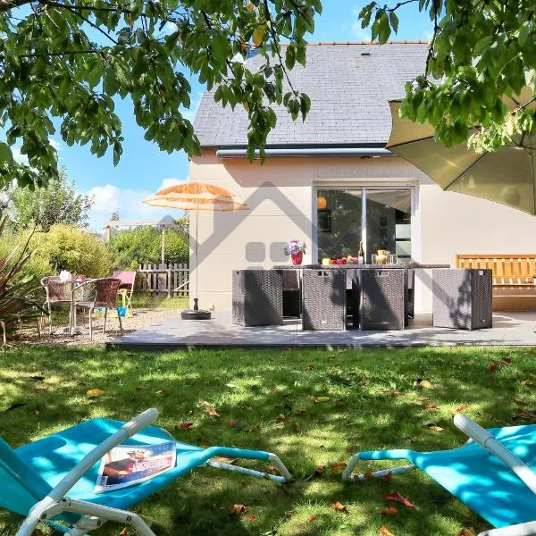 LocaLise - M8B - Ty Katell-Roz - Maison de plain-pied avec un terrain entièrement clos à quelques pas de la plage et du centre - Wifi inclus - Draps inclus - Animaux bienvenus, hotel Tréffiagat városában