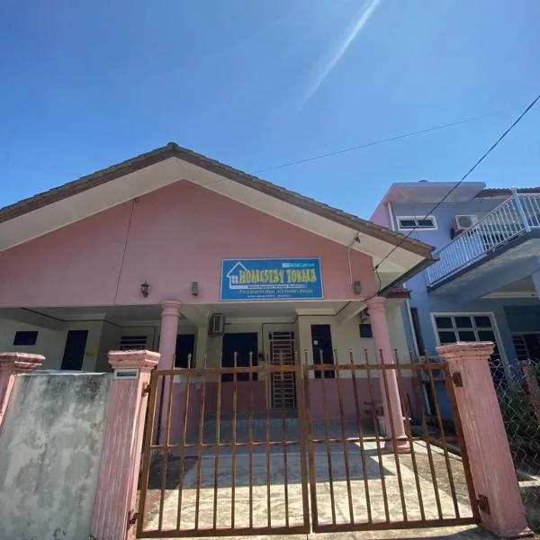 Homestay Tok Ma 1 Alur Tuman Marang, hotel in Marang