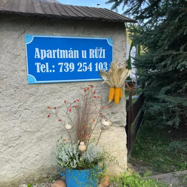 Apartmán U Růži, hotel a Sloup
