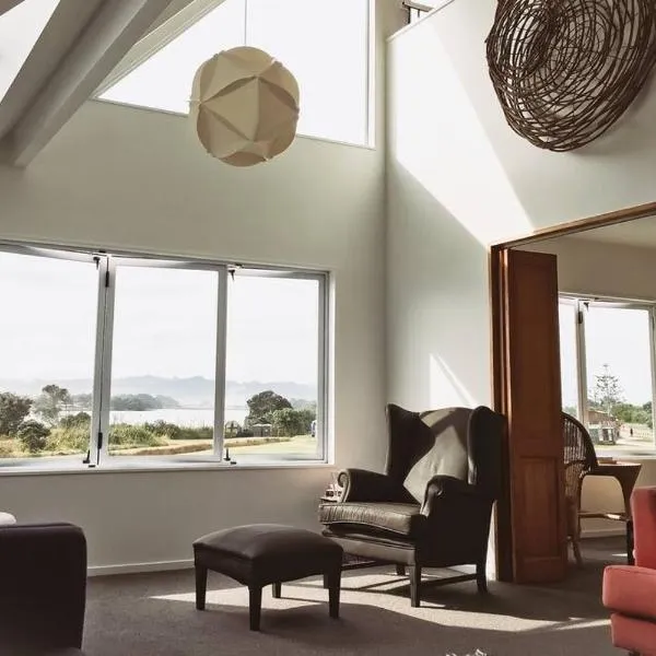 Sunset Sands Holiday Accomodation, hotel v destinaci Waihi Beach
