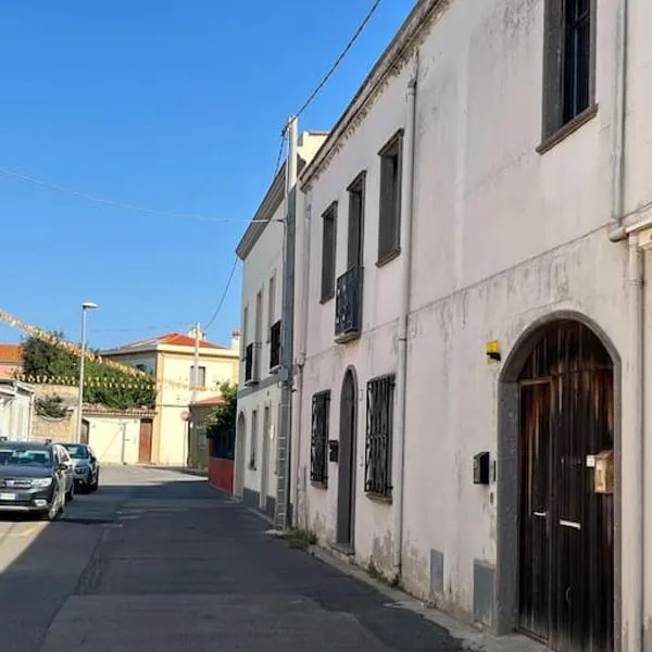 Un luogo sospeso nel tempo, hotel i Solanas
