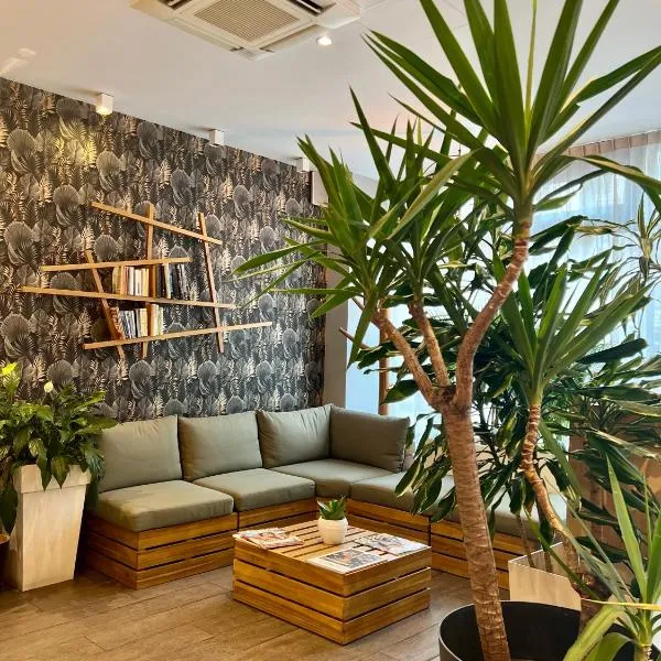 Kyriad Paris 18 - Porte de Clignancourt - Montmartre, khách sạn ở Paris