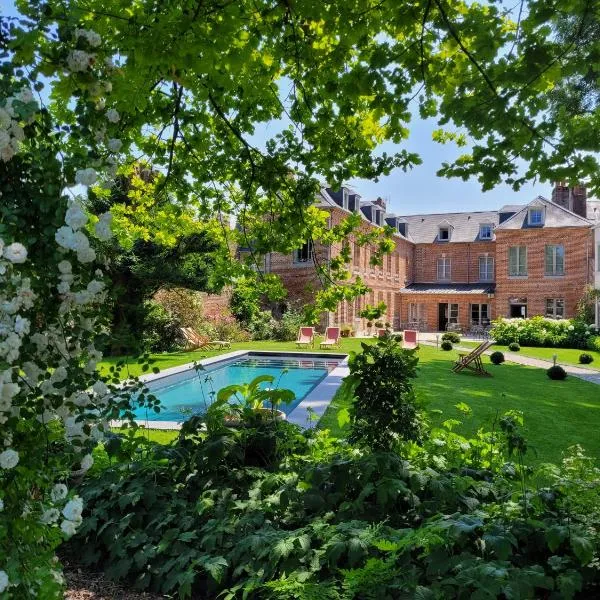 les Myrrhophores et Spa, Chambres d'Hôtes et Gîtes de charme – hotel w mieście Abbeville