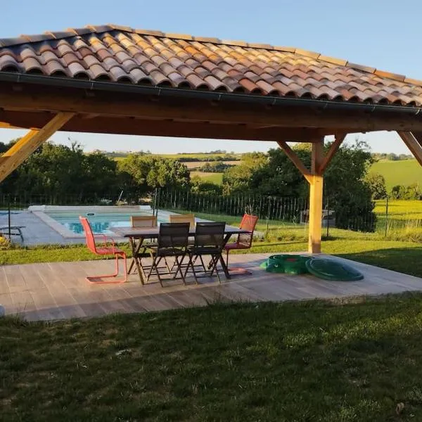 Gîte cosy en pleine nature à Grazac, ξενοδοχείο σε Grazac