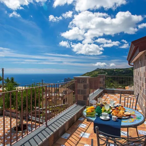 VillaCrapolla Sorrento, hotel v destinaci Massa Lubrense