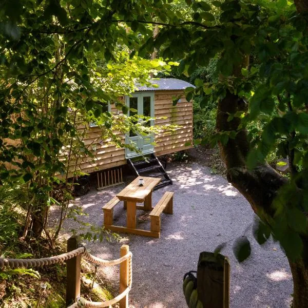 Bijoux Shepherds Hut Lyme Regis, hotel v destinaci Lyme Regis