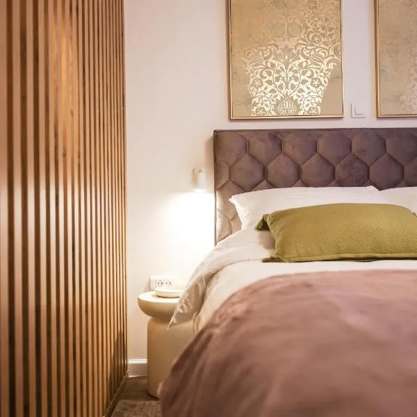 Charming studio apt in city center, hotel din Zadar