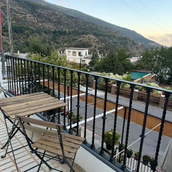 Apartamento rural Julio, hotel v destinaci Trevélez