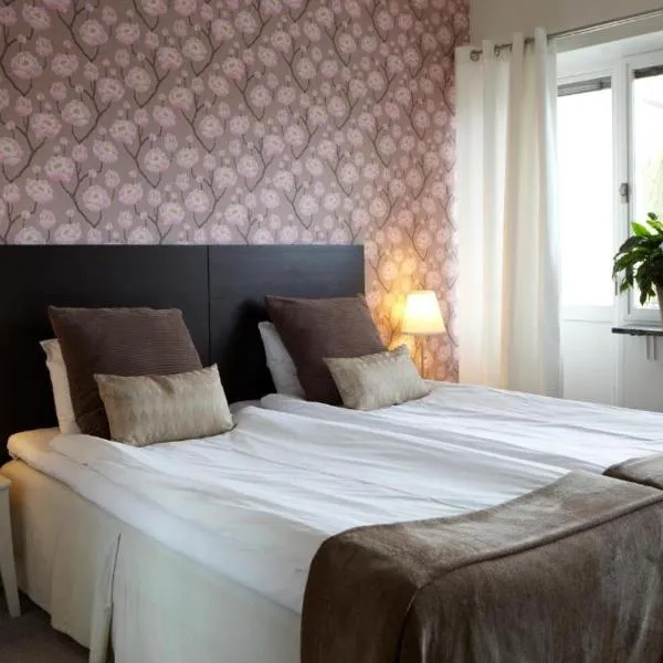 Riverside stay at Hotel - Ängelholm, hotel v destinaci Ängelholm
