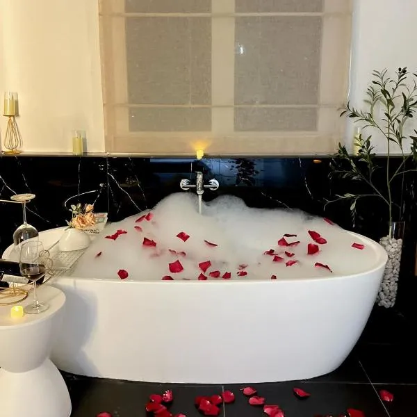 24Rooms นครสวรรค์, hotel v destinaci Nakhon Sawan