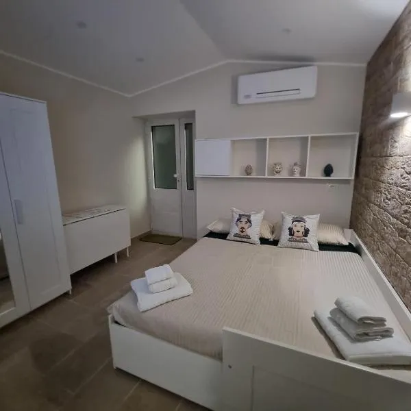 La Trinacria casa vacanze, hotel v destinaci Bronte