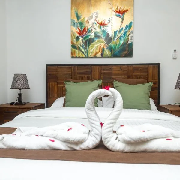 LA Apartments, hotel a Anse Possession