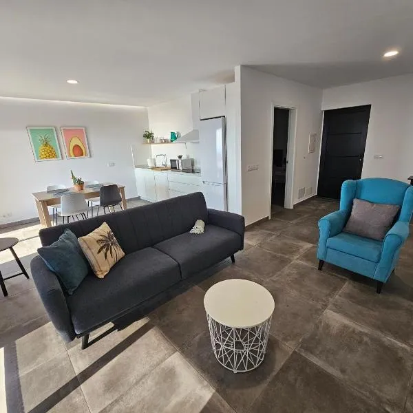 Las Norias Apartamentos & Grill, ξενοδοχείο σε Tazacorte