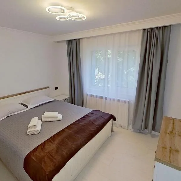 Lucky Apartment, hotel v destinaci Adjud