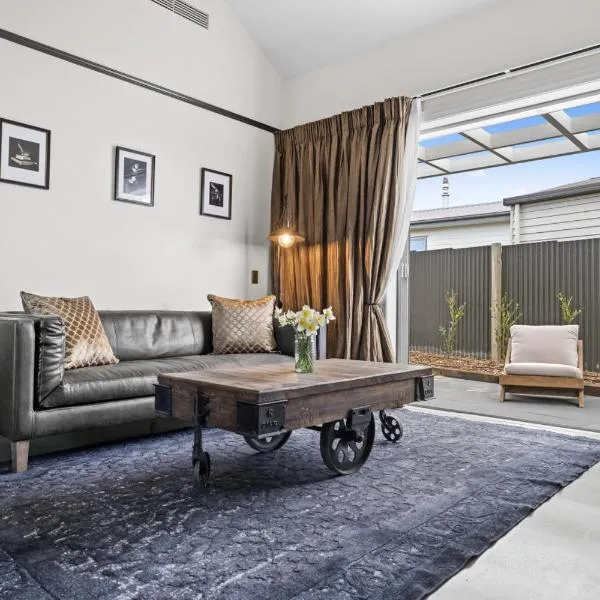 Black Stilt Cottage, luxury stay in Twizel, hotel in Twizel
