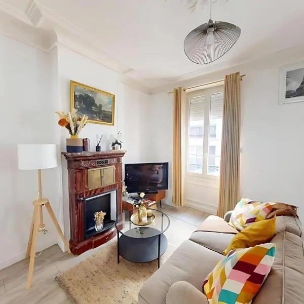 Cozy APT in Le Perreux with Parisian Charm & Disneyland Fun, Hotel in Le Perreux-sur-Marne