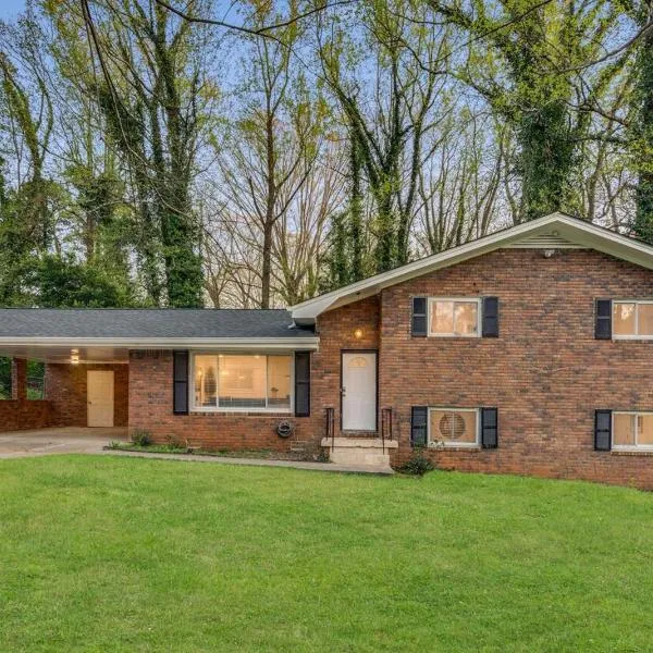Spacious Decatur Home Sleeps 12, Work-Ready, hotell sihtkohas Decatur