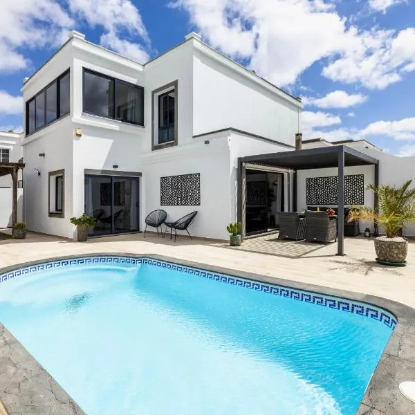 Villa Playa Blanca - Heated pool, AirCon, hotel a Playa Blanca