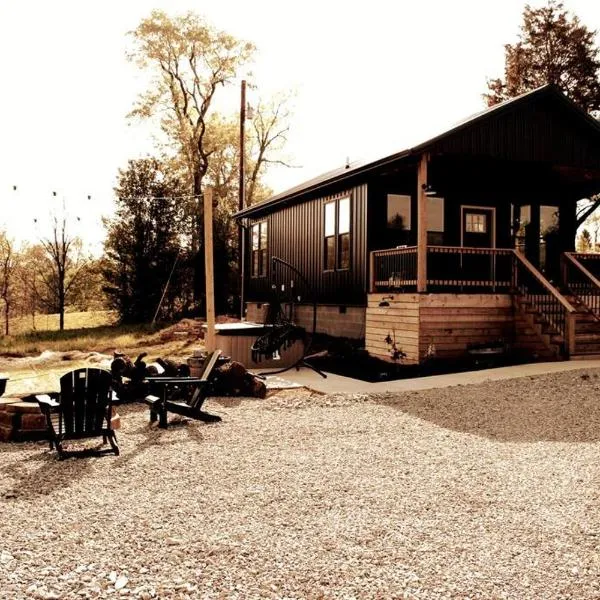 Bourbon Barrel Cottages #5 on Ky Bourbon Trail, hotel in Lawrenceburg
