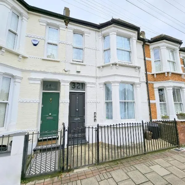 Luxury Guest House, hotel in Battersea