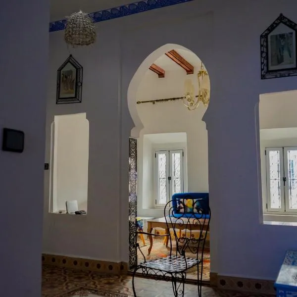 Authentic Dual Terrace house, hotel i Chefchaouene