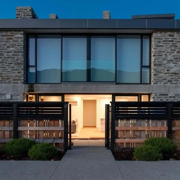 Central Wanaka Lakeside Condo, ξενοδοχείο σε Γουανάκα