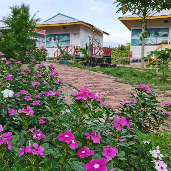 Coconut Garden Resort仙本那顺德人家棕榈园, hotel v destinaci Semporna
